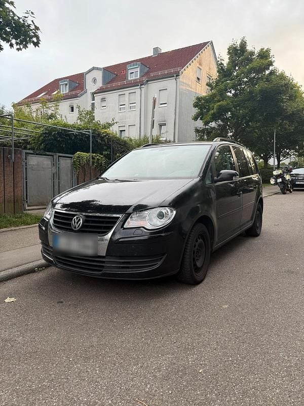 Schwarz Gebraucht 2009 VW Touran Van / Kleinbus | 2.999 € (Guter Preis) - Bild 1/4