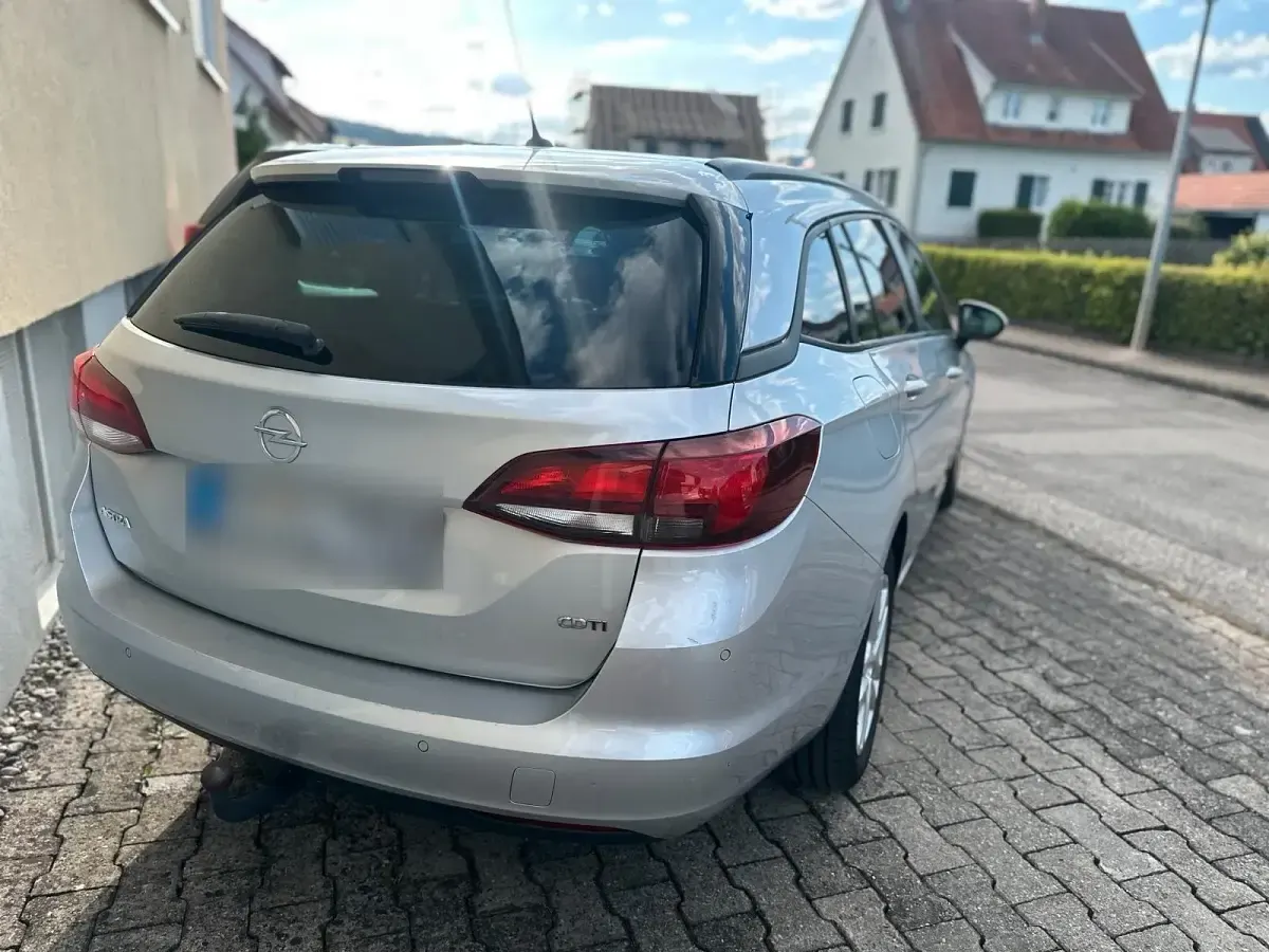 Gebraucht Opel Astra 110 PS (80 kW) 2018 Silber Kombi