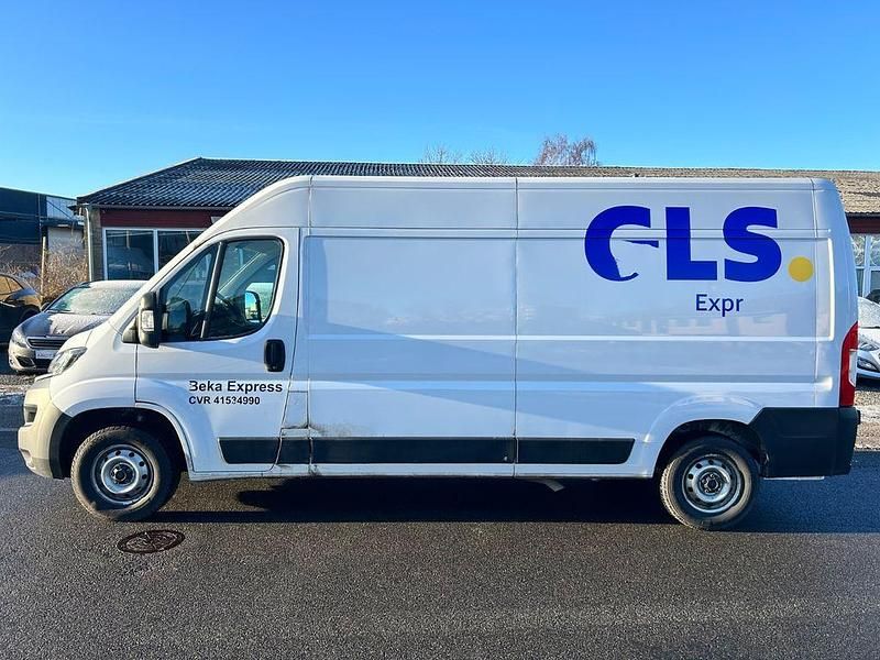 Weiß Gebraucht 2024 Fiat Ducato Van | 14.280 € - Bild 1/4