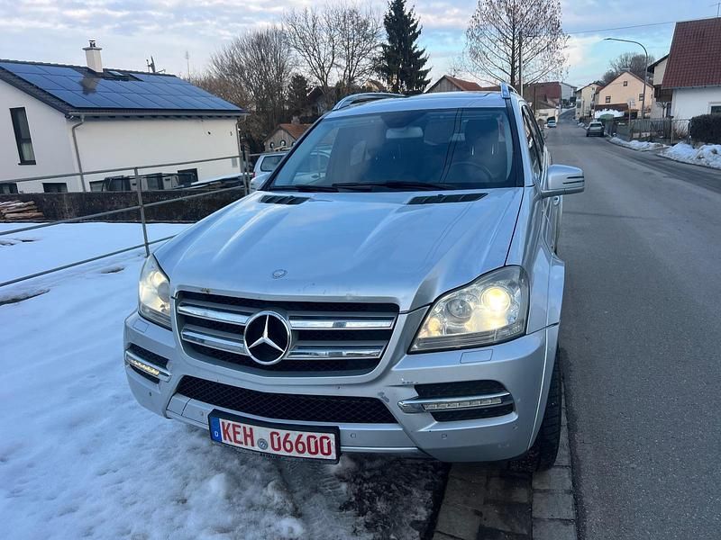 Gebraucht Mercedes GL350 265 PS (194 kW) 2012 SUV