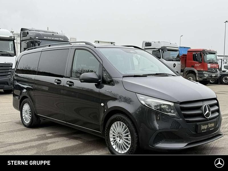 Gebraucht Mercedes e-Vito 150 kW (204 PS) 2024 Graphitgrau Van / Kleinbus