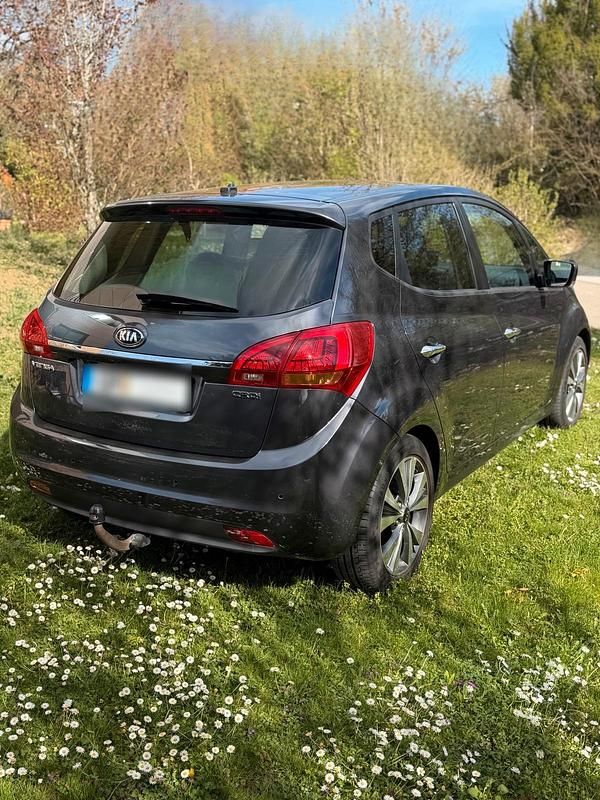 Gebraucht Kia Venga Platinum 128 PS (94 kW) 2015 Grau Kleinwagen