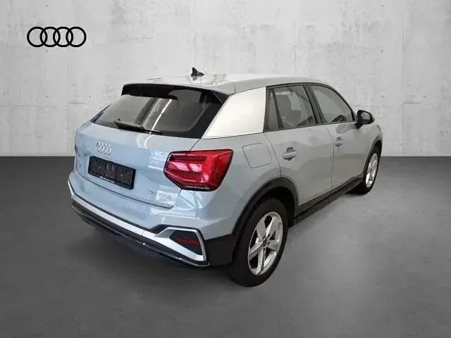 Gebraucht Audi Q2 S-Line 150 PS (110 kW) 2023 Pfeilgrau perleffekt SUV