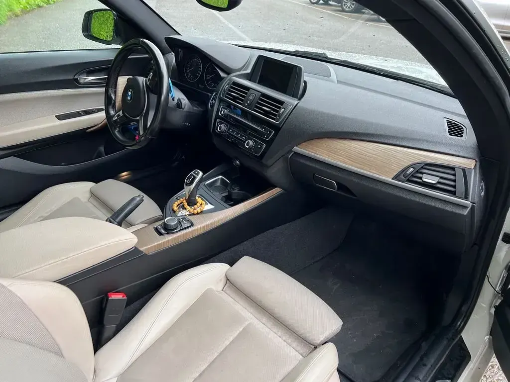 Gebraucht BMW 220 Sport Line 190 PS (139 kW) 2015 Weiß Coupé