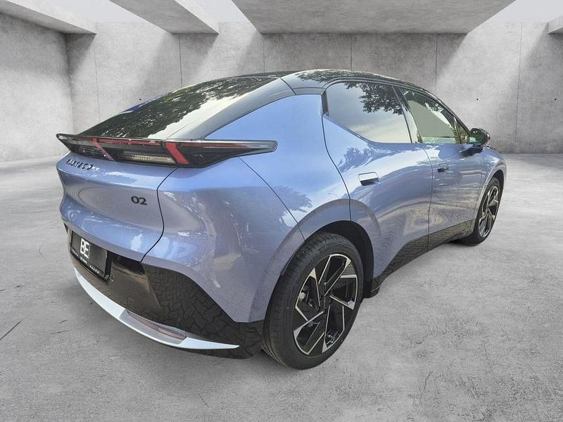Neu Lynk & Co 02 200 kW (272 PS) 2025 Cosmic blue SUV