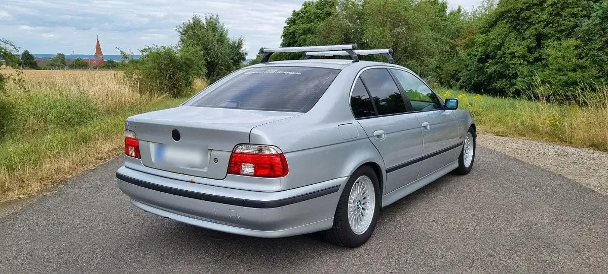 Gebraucht BMW 528 193 PS (141 kW) 1997 Silber Limousine