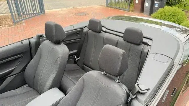 Gebraucht BMW 218 Advantage 150 PS (110 kW) 2019 Schwarz Cabrio