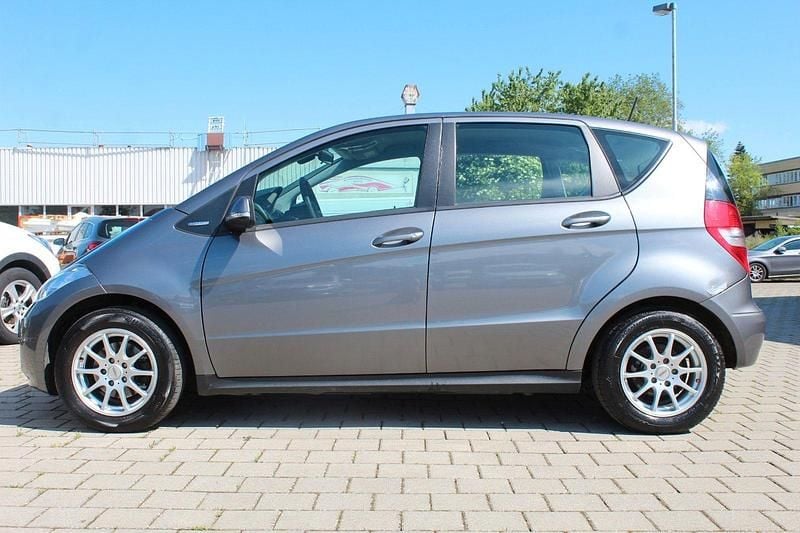 Gebraucht Mercedes A160 Classic 95 PS (69 kW) 2011 Grau Limousine