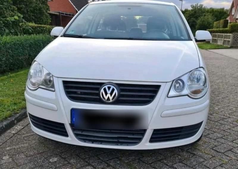 Weiß Gebraucht 2009 VW Polo Kleinwagen | 1.800 € (Guter Preis) - Bild 1/4