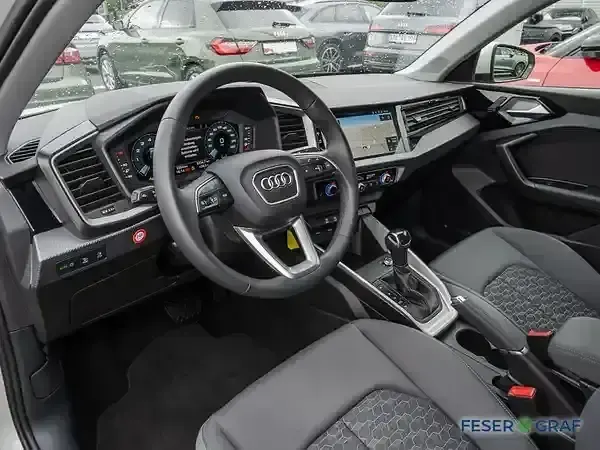 Gebraucht Audi A1 Sport 95 PS (69 kW) 2025 Tausilber metallic SUV