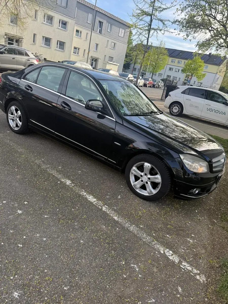 Gebraucht Mercedes C200 136 PS (100 kW) 2008 Schwarz Limousine