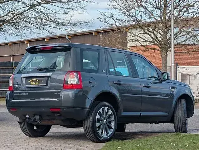 Gebraucht Land Rover Freelander 2 152 PS (111 kW) 2010 Grau SUV