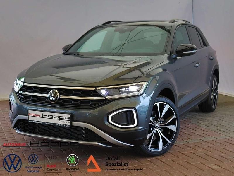 Indiumgrau metallic/schwarz Neu 2025 VW T-Roc Style SUV | 45.980 € (Fairer Preis) - Bild 1/4