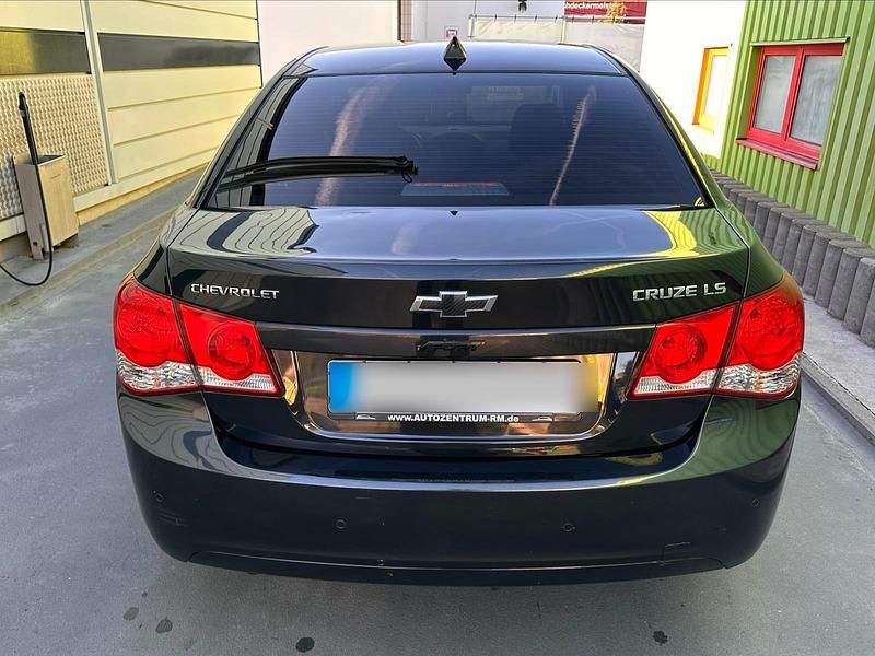 Gebraucht Chevrolet Cruze 113 PS (83 kW) 2009 Schwarz Limousine