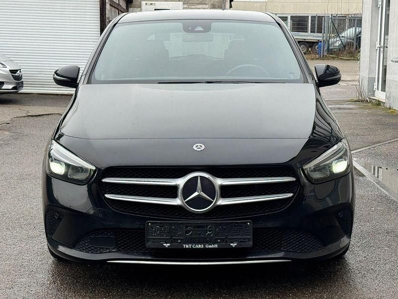 Gebraucht Mercedes B200 150 PS (110 kW) 2020 Schwarz Van / Kleinbus