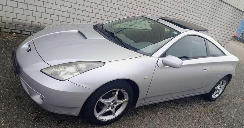 Gebraucht Toyota Celica 143 PS (105 kW) 2000 Silber Coupé