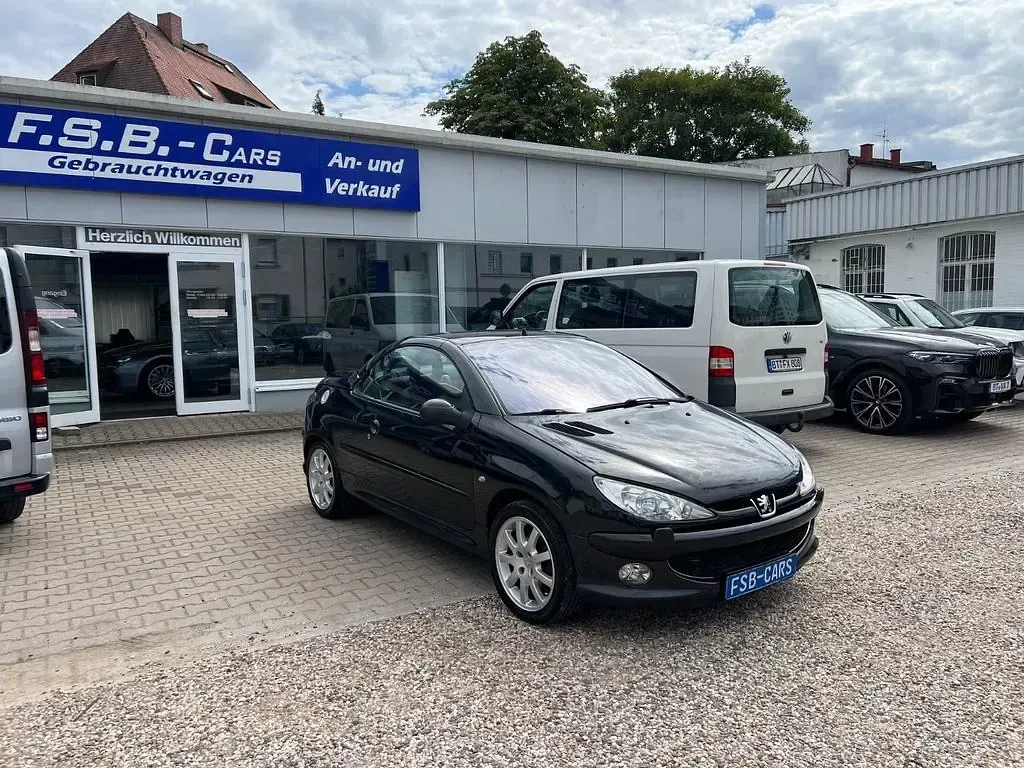 Gebraucht Peugeot 206 CC Platinum 136 PS (100 kW) 2004 Schwarz Cabrio