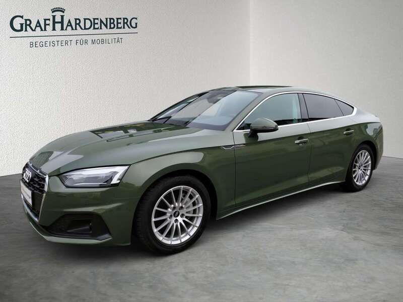 Distriktgrün metallic Gebraucht 2021 Audi A5 Sportback Basis Coupé | 32.560 € (Fairer Preis) - Bild 1/4