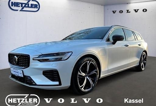 Weiß Gebraucht 2025 Volvo V60 Plus Kombi | 57.950 € - Bild 1/4