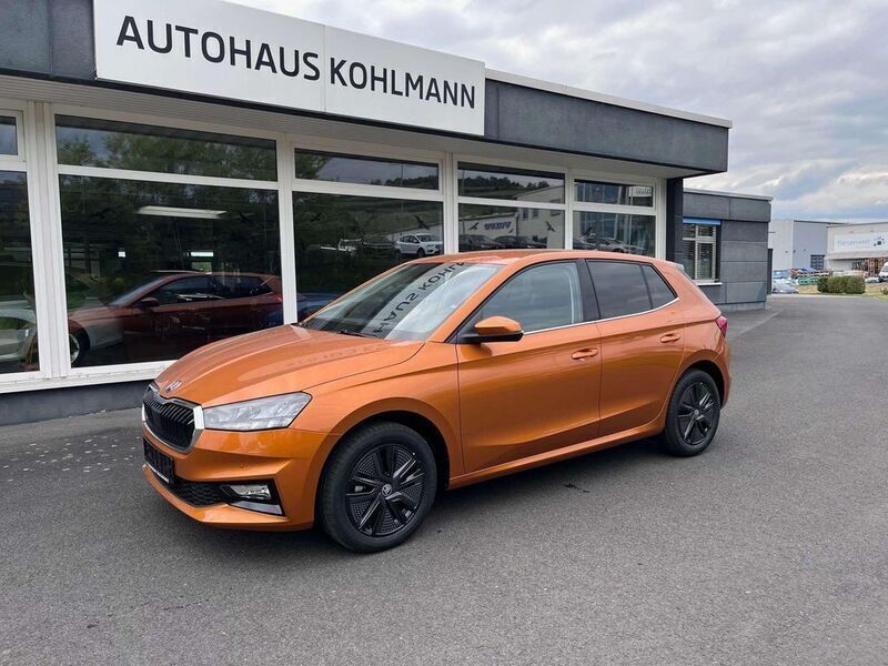 Phoenixorange metallic Neu 2025 Skoda Fabia Limousine | 21.990 € (Fairer Preis) - Bild 1/4