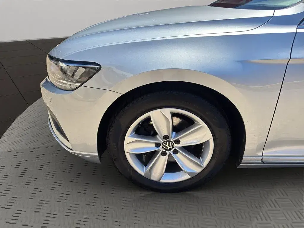 Gebraucht VW Passat Business 200 PS (147 kW) 2021 Silber Kombi
