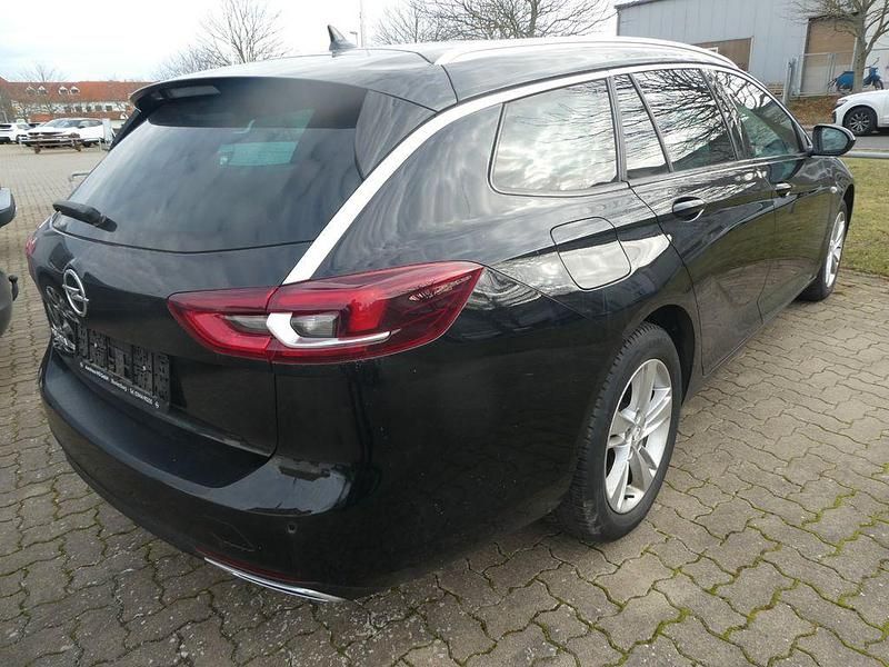 Gebraucht Opel Insignia Elegance 174 PS (127 kW) 2021 Schwarz Kombi