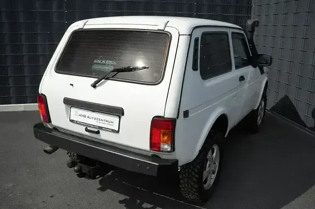 Second-hand Lada Taiga 83 CP (61 kW) 2017 Alb SUV