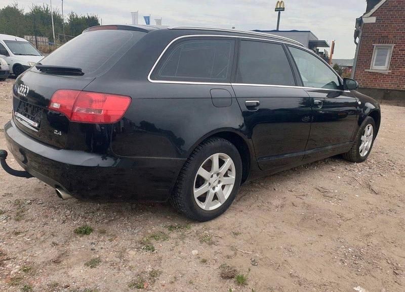 Gebraucht Audi A6 177 PS (130 kW) 2005 Schwarz Kombi