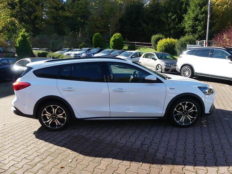 Gebraucht Ford Focus 150 PS (110 kW) 2019 Weiß Kombi