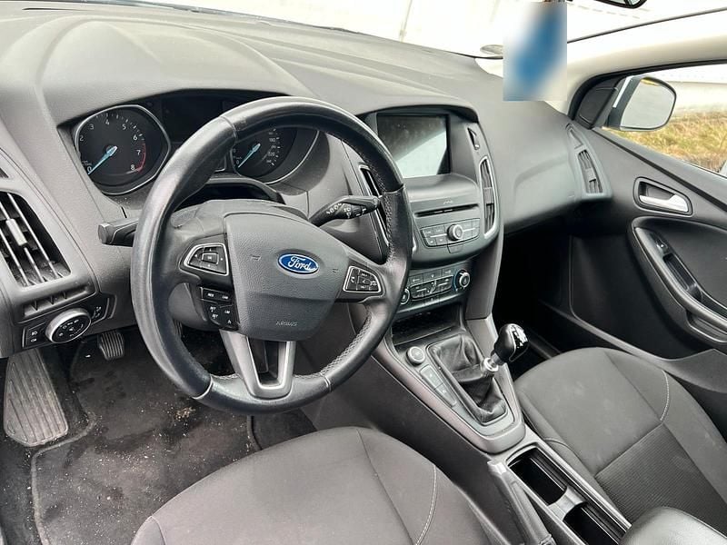 Gebraucht Ford Focus 125 PS (91 kW) 2018 Weiß Limousine