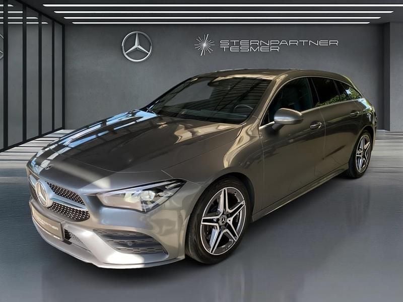 Grau Gebraucht 2020 Mercedes CLA200 Shooting Brake AMG Kombi | 21.590 € (Guter Preis) - Bild 1/3