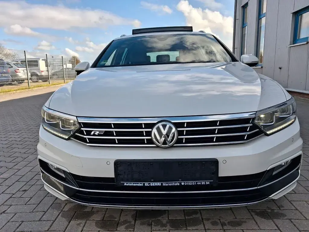 Usata VW Passat R 150 CV (110 kW) 2018 Bianco Station wagon