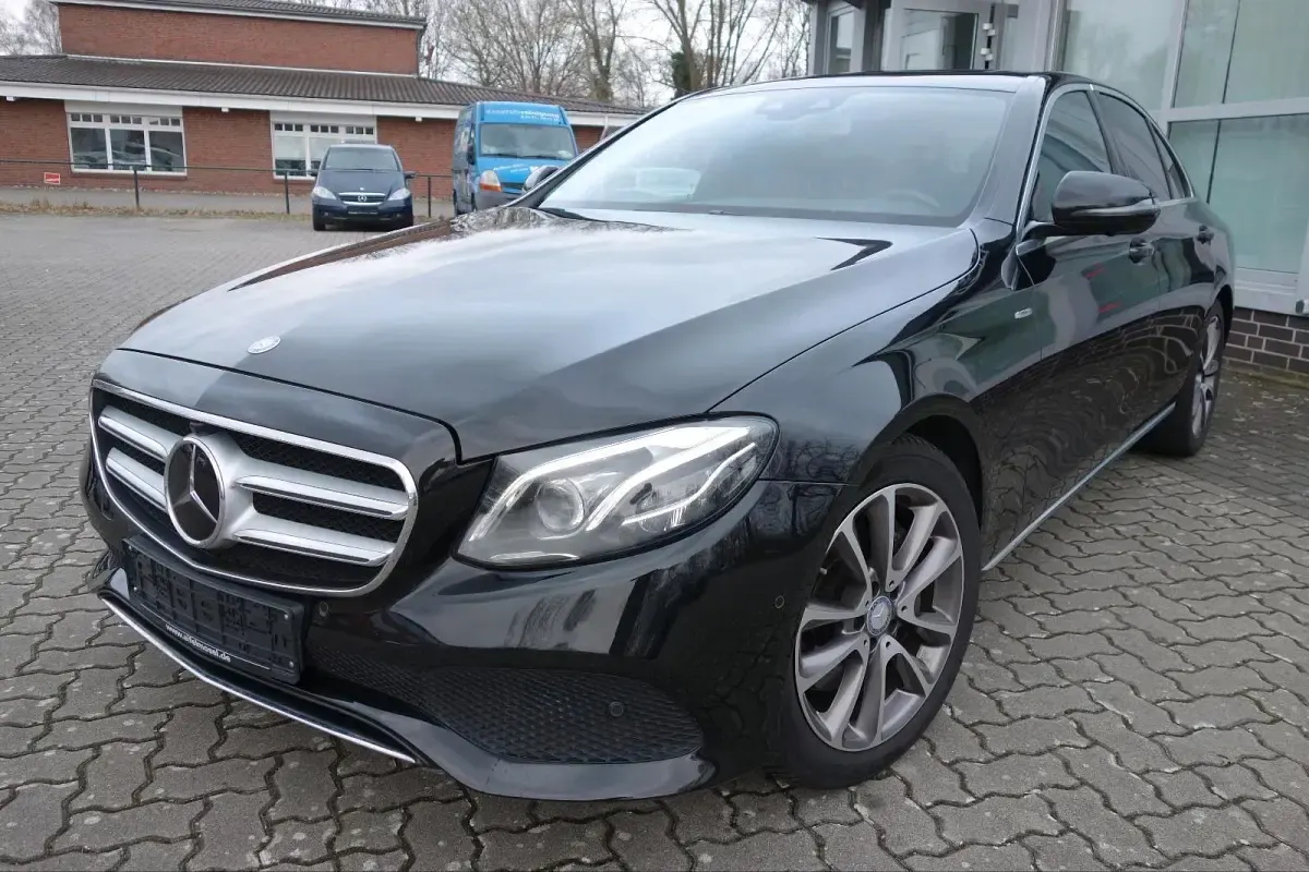 Brugt Mercedes E350 Elegance 258 HK (189 kW) 2016 Sort Sedan