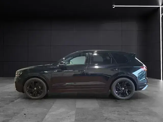 Gebraucht VW Touareg R-line 231 PS (169 kW) 2022 Schwarz SUV