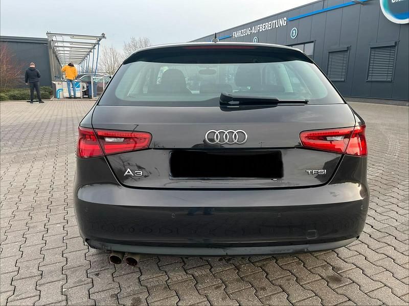 Gebraucht Audi A3 122 PS (89 kW) 2014 Braun Limousine