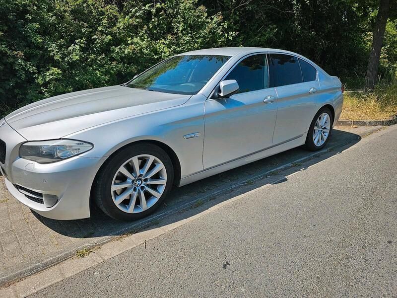 Silber Gebraucht 2010 BMW 530 Limousine | 9.999 € (Superpreis) - Bild 1/4