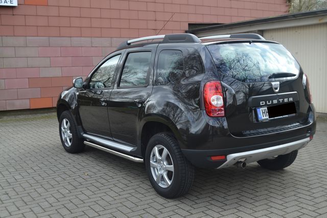 Gebraucht Dacia Duster Prestige 105 PS (77 kW) 2010 Schwarz metallic SUV