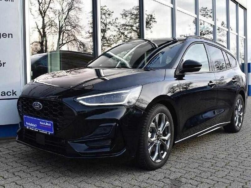 Gebraucht Ford Focus ST-Line 155 PS (114 kW) 2023 Obsidianschwarz metallic Kombi