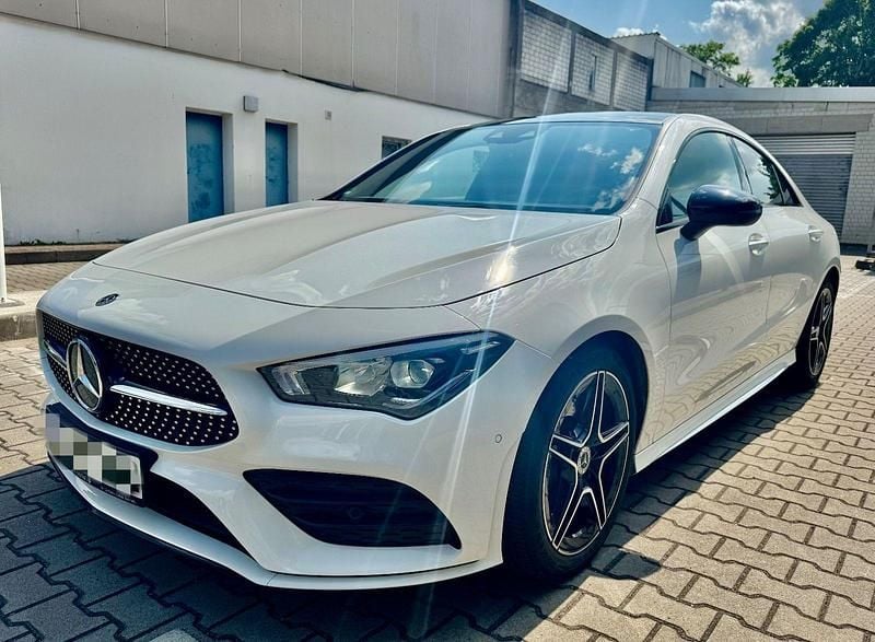 Weiß Gebraucht 2019 Mercedes 220 AMG Coupé | 28.000 € (Fairer Preis) - Bild 1/4