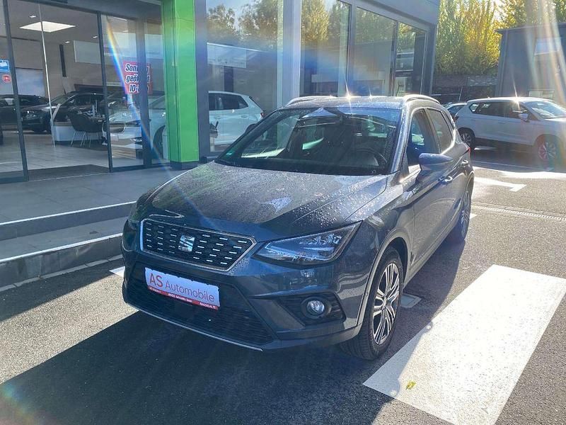 Grey (metallic) Gebraucht 2021 Seat Arona XCELLENCE SUV | 19.880 € (Fairer Preis) - Bild 1/4