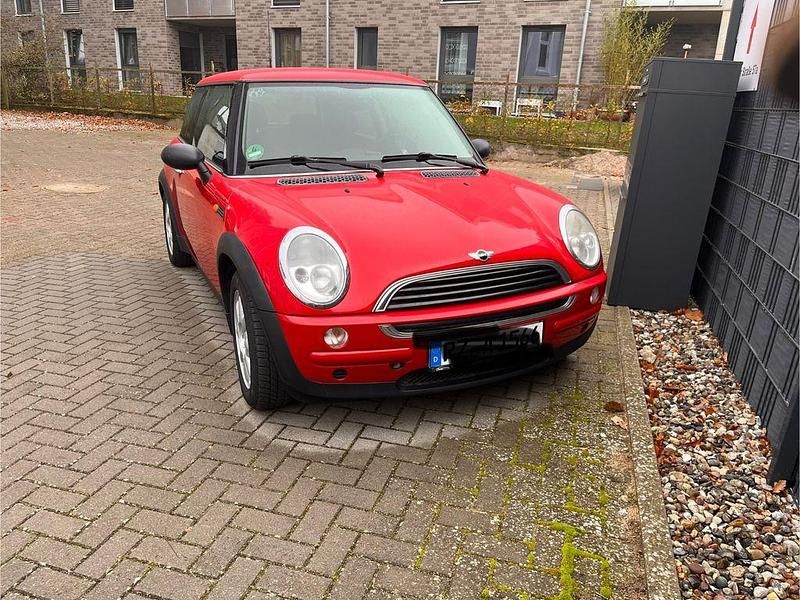 Rot Gebraucht 2002 Mini ONE Kleinwagen | 2.900 € (Etwas zu teuer) - Bild 1/4