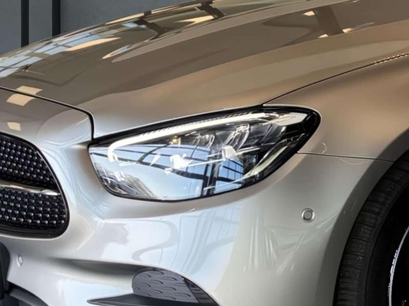 Gebraucht Mercedes E300 AMG 306 PS (225 kW) 2021 Silber Limousine