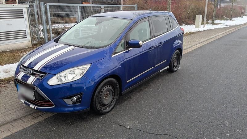 Blau Gebraucht 2014 Ford Grand C-Max Van / Kleinbus | 5.200 € (Fairer Preis) - Bild 1/4