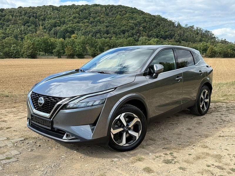 Grau Gebraucht 2024 Nissan Qashqai N-Connecta SUV | 22.900 € - Bild 1/4