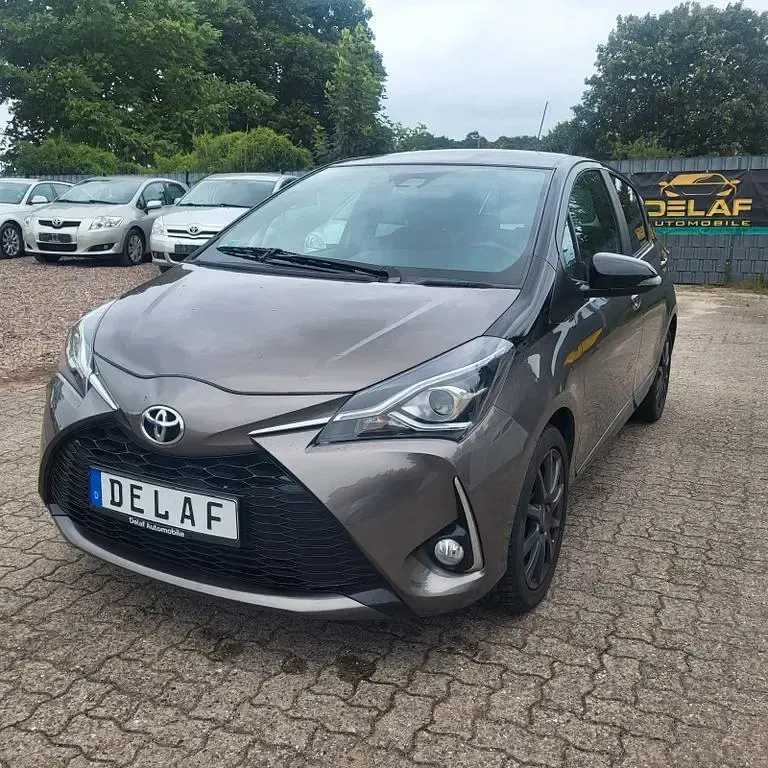 Gebraucht Toyota Yaris Style 111 PS (81 kW) 2017 Limousine