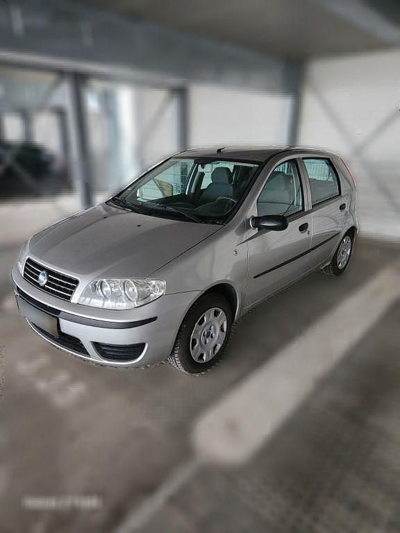 Grau Gebraucht 2004 Fiat Punto Kleinwagen | 3.490 € - Bild 1/4