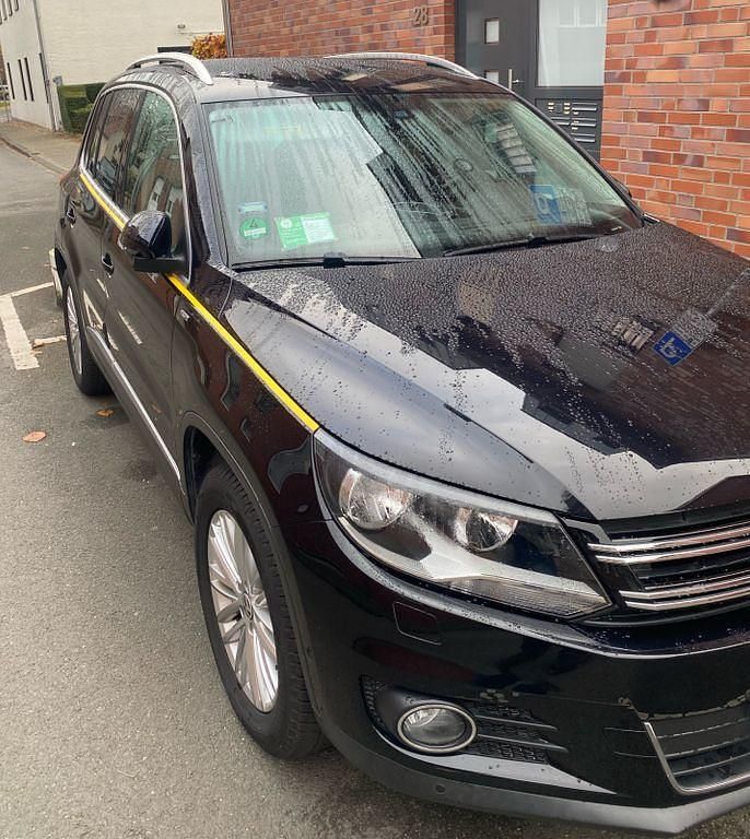 Schwarz Gebraucht 2015 VW Tiguan Sportline SUV | 11.200 € (Fairer Preis) - Bild 1/4