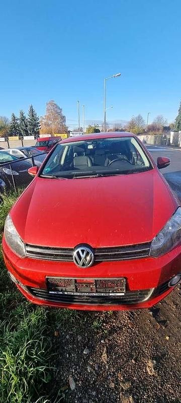 Gebraucht VW Golf VI Team 86 PS (63 kW) 2010 Rot Kleinwagen