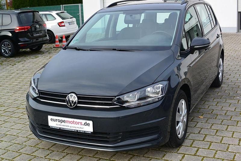 Grau Gebraucht 2020 VW Touran Van / Kleinbus | 23.690 € (Guter Preis) - Bild 1/4