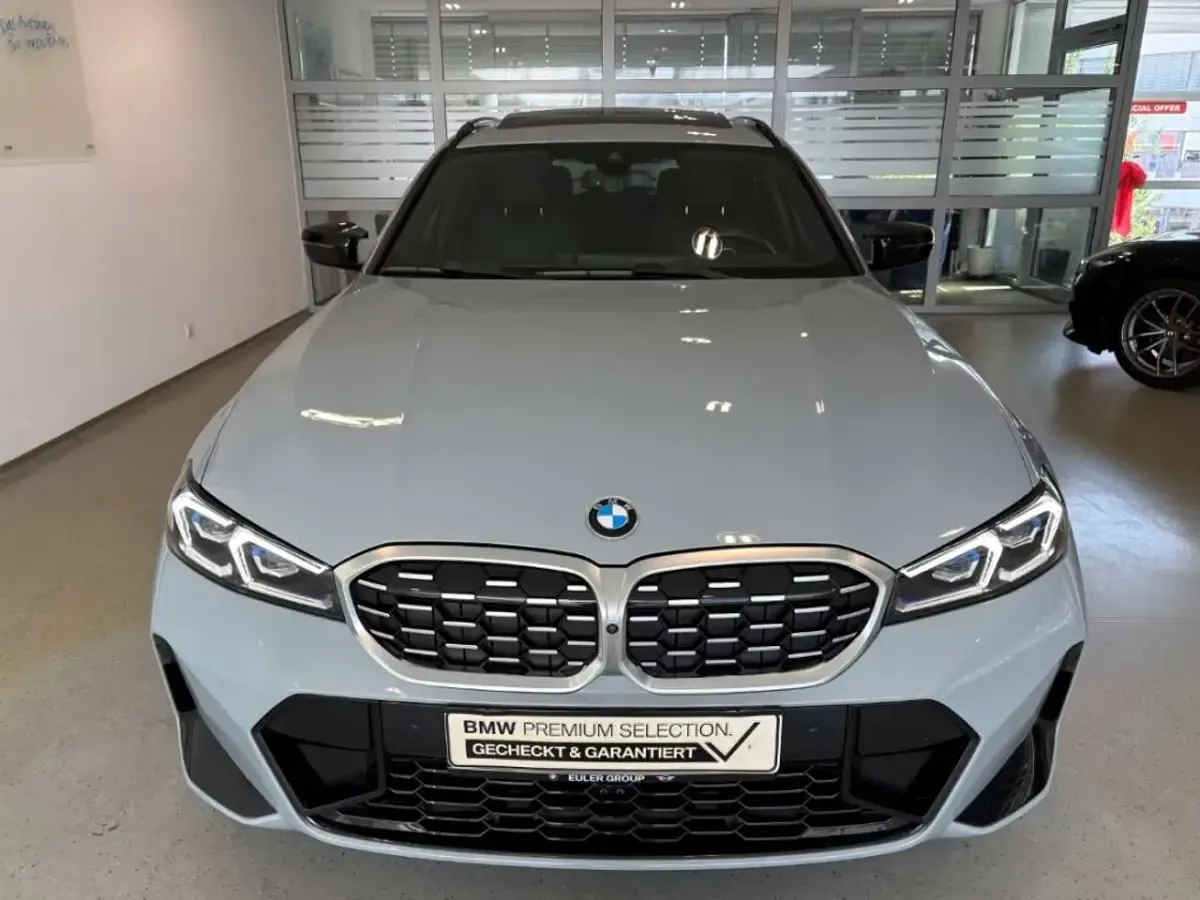 Gebraucht BMW 340 M Sport 340 PS (250 kW) 2025 Brooklyn grau metallic Kombi